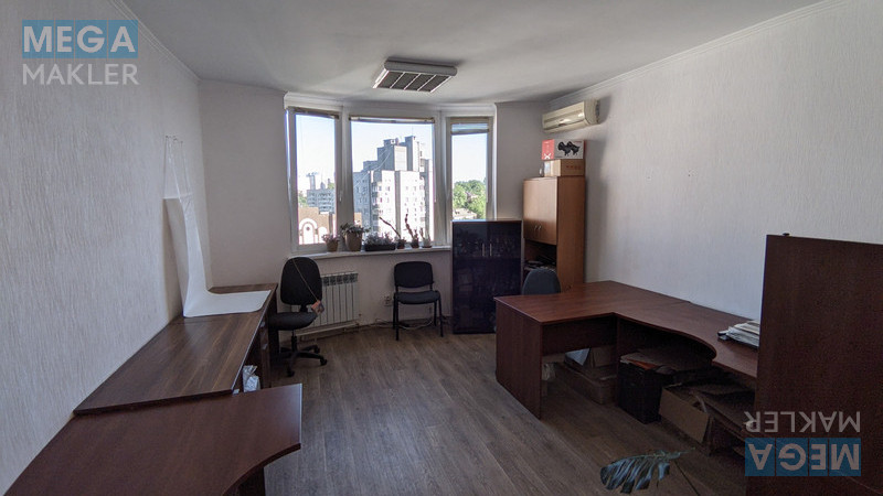 Продаж 4 кімнатної квартири (100/55/17), 15 пов. 17 пов. будинку, <a class="location-link" href="/kiev/" title="Недвижимость Київ">Київ</a>, <a class="location-link" href="/kiev/goloseevskij/" title="Недвижимость Голосіївський район">Голосіївський р-н</a>, пр. Лобановського 126-Г ( <img src="https://megamakler.com.ua/metro/0000ff.gif" alt="" class="metro" /> м. Демеевская ) (изображение 2)
