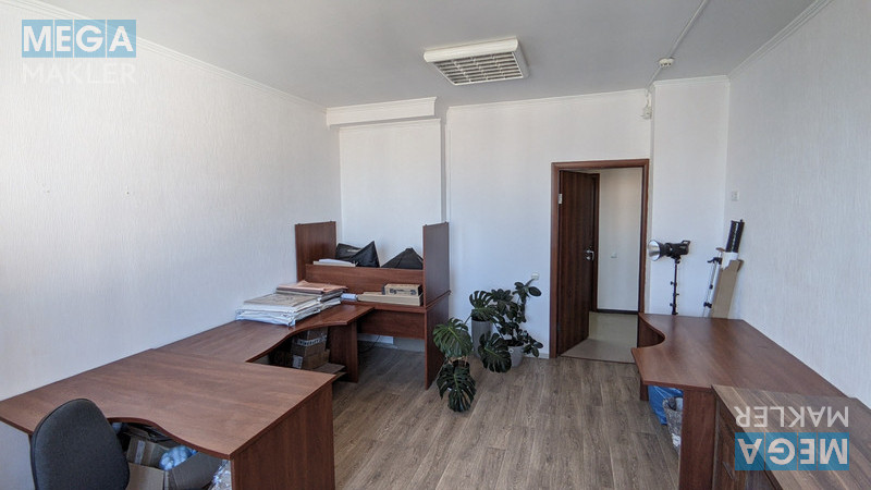 Продаж 4 кімнатної квартири (100/55/17), 15 пов. 17 пов. будинку, <a class="location-link" href="/kiev/" title="Недвижимость Київ">Київ</a>, <a class="location-link" href="/kiev/goloseevskij/" title="Недвижимость Голосіївський район">Голосіївський р-н</a>, пр. Лобановського 126-Г ( <img src="https://megamakler.com.ua/metro/0000ff.gif" alt="" class="metro" /> м. Демеевская ) (изображение 12)