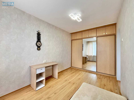 Оренда 2 кімнатної квартири, <a class="location-link" href="/kiev/" title="Недвижимость Київ">Київ</a>, <a class="location-link" href="/kiev/pecherskij/" title="Недвижимость Печерський район">Печерський р-н</a>, Виноградний пров., 1/11 (изображение 7)