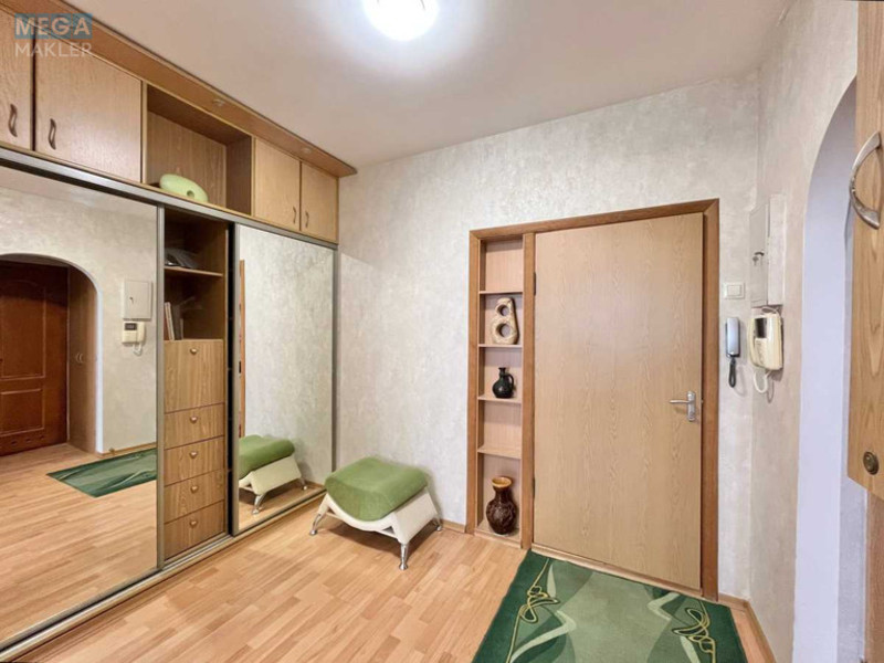 Оренда 2 кімнатної квартири, <a class="location-link" href="/kiev/" title="Недвижимость Київ">Київ</a>, <a class="location-link" href="/kiev/pecherskij/" title="Недвижимость Печерський район">Печерський р-н</a>, Виноградний пров., 1/11 (изображение 19)