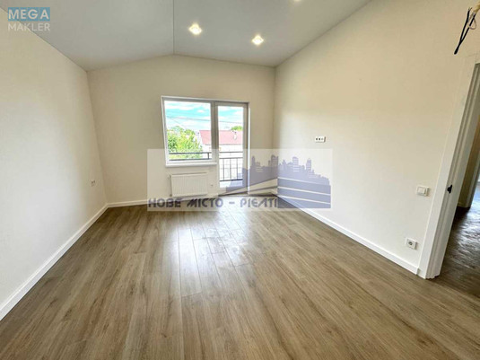 Продаж дома, 2&nbsp;поверху, 165&nbsp;кв.м, 5&nbsp;кімнат, ділянка 6&nbsp;соток, <a class="location-link" href="/kiev/" title="Недвижимость Київ">Київ</a>, <a class="location-link" href="/kiev/darnickij/" title="Недвижимость Дарницький район">Дарницький р-н</a>, 56-я Садовая ул. (изображение 13)