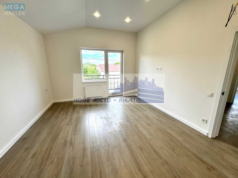 Продаж дома, 2&nbsp;поверху, 165&nbsp;кв.м, 5&nbsp;кімнат, ділянка 6&nbsp;соток, <a class="location-link" href="/kiev/" title="Недвижимость Київ">Київ</a>, <a class="location-link" href="/kiev/darnickij/" title="Недвижимость Дарницький район">Дарницький р-н</a>, 56-я Садовая ул. (изображение 13)