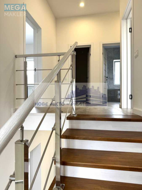 Продаж дома, 2&nbsp;поверху, 165&nbsp;кв.м, 5&nbsp;кімнат, ділянка 6&nbsp;соток, <a class="location-link" href="/kiev/" title="Недвижимость Київ">Київ</a>, <a class="location-link" href="/kiev/darnickij/" title="Недвижимость Дарницький район">Дарницький р-н</a>, 56-я Садовая ул. (изображение 15)
