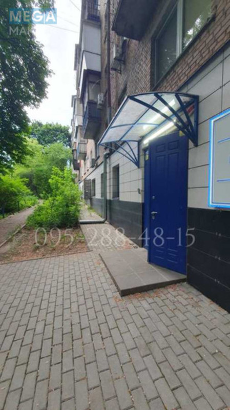 Продаж комерційної нерухомості, 317&nbsp;кв.м, под офис, <a class="location-link" href="/kiev/" title="Недвижимость Київ">Київ</a>, <a class="location-link" href="/kiev/pecherskij/" title="Недвижимость Печерський район">Печерський р-н</a>, Лесі Українки бульв., 10а (изображение 2)