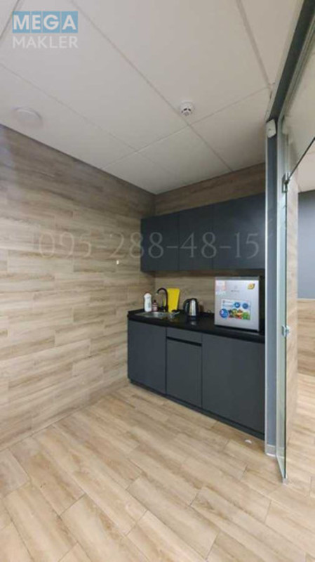 Продаж комерційної нерухомості, 317&nbsp;кв.м, под офис, <a class="location-link" href="/kiev/" title="Недвижимость Київ">Київ</a>, <a class="location-link" href="/kiev/pecherskij/" title="Недвижимость Печерський район">Печерський р-н</a>, Лесі Українки бульв., 10а (изображение 7)