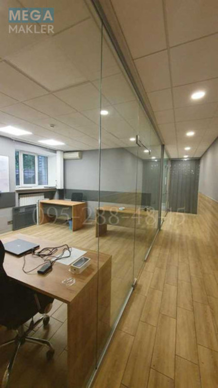 Продаж комерційної нерухомості, 317&nbsp;кв.м, под офис, <a class="location-link" href="/kiev/" title="Недвижимость Київ">Київ</a>, <a class="location-link" href="/kiev/pecherskij/" title="Недвижимость Печерський район">Печерський р-н</a>, Лесі Українки бульв., 10а (изображение 8)