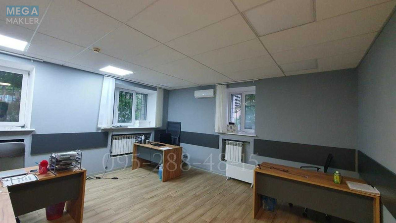 Продаж комерційної нерухомості, 317&nbsp;кв.м, под офис, <a class="location-link" href="/kiev/" title="Недвижимость Київ">Київ</a>, <a class="location-link" href="/kiev/pecherskij/" title="Недвижимость Печерський район">Печерський р-н</a>, Лесі Українки бульв., 10а (изображение 9)