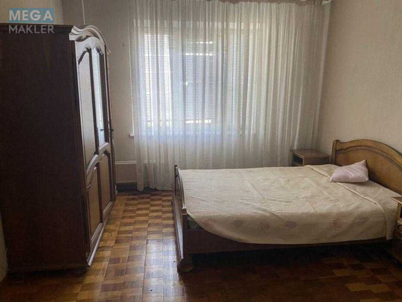 Продаж 3 кімнатної квартири (71/?/8,3), 11 пов. 16 пов. будинку, <a class="location-link" href="/kiev/" title="Недвижимость Київ">Київ</a>, <a class="location-link" href="/kiev/dneprovskij/" title="Недвижимость Дніпровський район">Дніпровський р-н</a>, Хорольська вул., 1 (изображение 4)