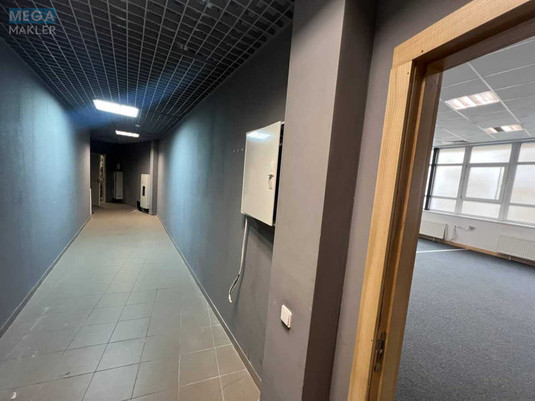 Оренда комерційної нерухомості, 300&nbsp;кв.м, под офис, <a class="location-link" href="/kiev/" title="Недвижимость Київ">Київ</a>, <a class="location-link" href="/kiev/pecherskij/" title="Недвижимость Печерський район">Печерський р-н</a>, Евгения Коновальца ул., 36-Д (изображение 5)