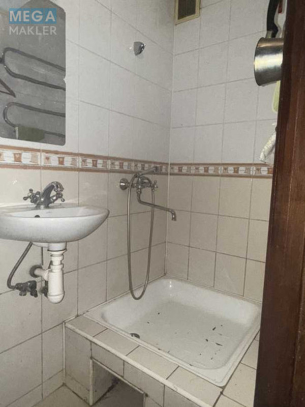 Продаж 1 кімнатної квартири (21,3/12/3,7), 4 пов. 9 пов. будинку, <a class="location-link" href="/kiev/" title="Недвижимость Київ">Київ</a>, <a class="location-link" href="/kiev/goloseevskij/" title="Недвижимость Голосіївський район">Голосіївський р-н</a>, Науки просп., 98 (изображение 13)