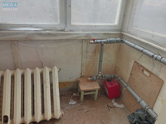 Продаж 3 кімнатної квартири (63/39/7), 1 пов. 9 пов. будинку, <a class="location-link" href="/kiev/" title="Недвижимость Київ">Київ</a>, <a class="location-link" href="/kiev/pecherskij/" title="Недвижимость Печерський район">Печерський р-н</a>, Евгения Коновальца ул., 37 (изображение 8)