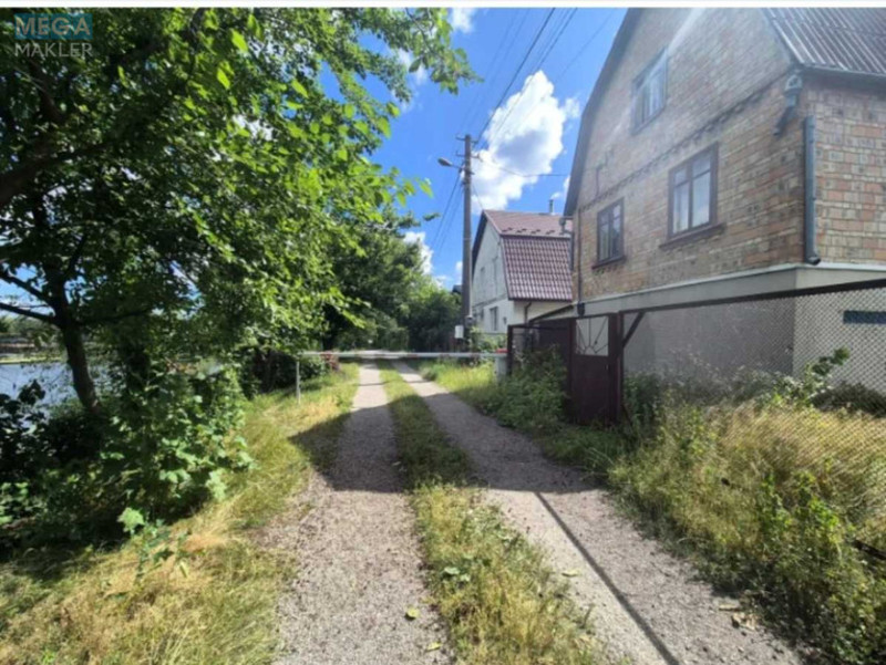 Продаж дома, 2&nbsp;поверху, 127&nbsp;кв.м, 4&nbsp;кімнати, ділянка 5&nbsp;соток, <a class="location-link" href="/kiev/" title="Недвижимость Київ">Київ</a>, <a class="location-link" href="/kiev/darnickij/" title="Недвижимость Дарницький район">Дарницький р-н</a>, Центральна вул. (изображение 13)