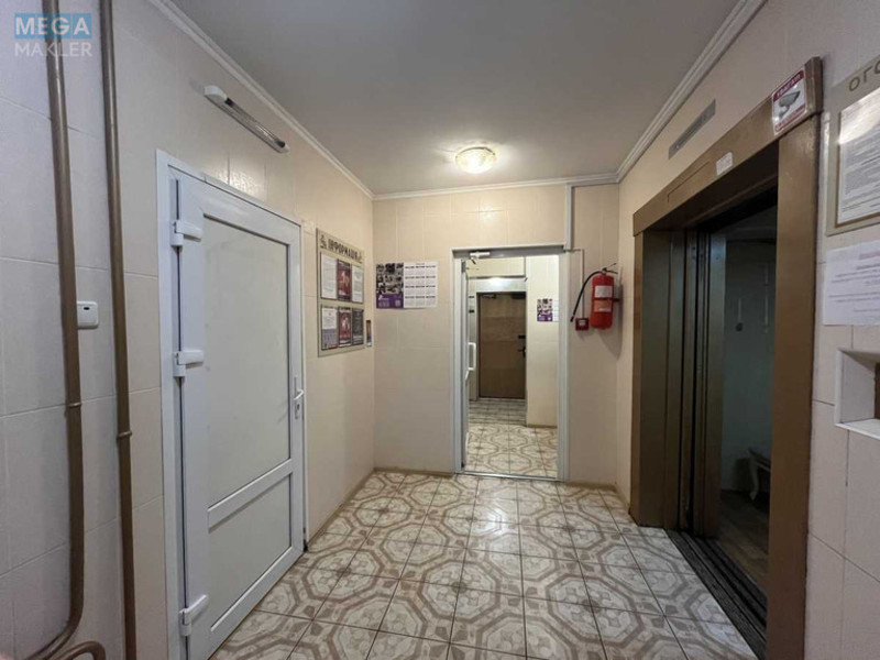 Продаж 2 кімнатної квартири (85/43/17), 16 пов. 16 пов. будинку, <a class="location-link" href="/kiev/" title="Недвижимость Київ">Київ</a>, <a class="location-link" href="/kiev/darnickij/" title="Недвижимость Дарницький район">Дарницький р-н</a>, Бориса Гмирі вул., 11 (изображение 18)