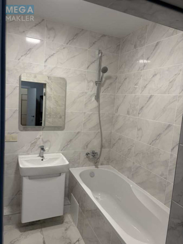 Оренда 1 кімнатної квартири, <a class="location-link" href="/kiev/" title="Недвижимость Київ">Київ</a>, <a class="location-link" href="/kiev/shevchenkovskij/" title="Недвижимость Шевченківський район">Шевченківський р-н</a>, Багговутовская ул., 25 (изображение 9)
