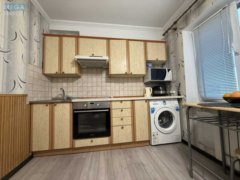 Оренда 1 кімнатної квартири, <a class="location-link" href="/kiev/" title="Недвижимость Київ">Київ</a>, <a class="location-link" href="/kiev/obolonskij/" title="Недвижимость Оболонський район">Оболонський р-н</a>, Оболонский просп., 3 (изображение 3)
