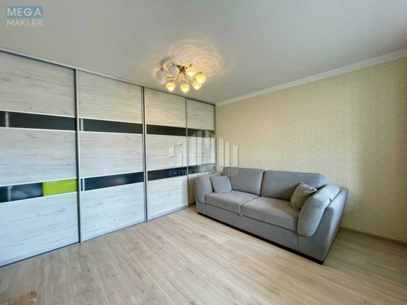 Продаж 2 кімнатної квартири (56,2/32/8,2), 11 пов. 12 пов. будинку, <a class="location-link" href="/kiev/" title="Недвижимость Київ">Київ</a>, <a class="location-link" href="/kiev/goloseevskij/" title="Недвижимость Голосіївський район">Голосіївський р-н</a>, Владимира Антоновича ул., 102 (изображение 6)