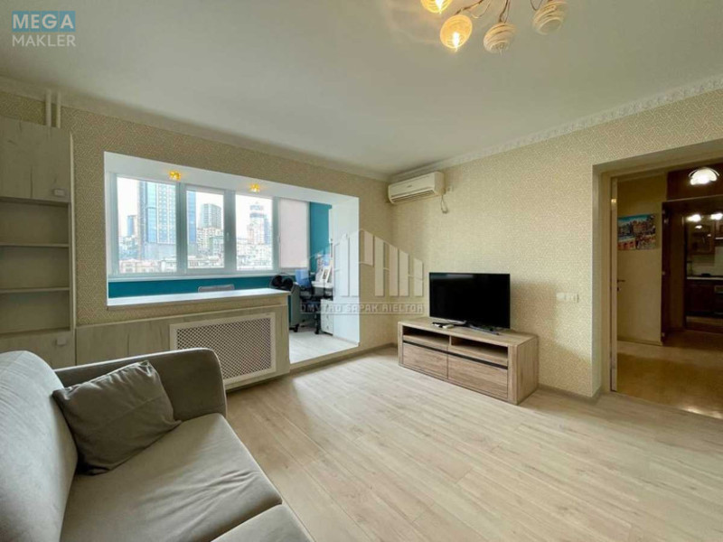 Продаж 2 кімнатної квартири (56,2/32/8,2), 11 пов. 12 пов. будинку, <a class="location-link" href="/kiev/" title="Недвижимость Київ">Київ</a>, <a class="location-link" href="/kiev/goloseevskij/" title="Недвижимость Голосіївський район">Голосіївський р-н</a>, Владимира Антоновича ул., 102 (изображение 9)