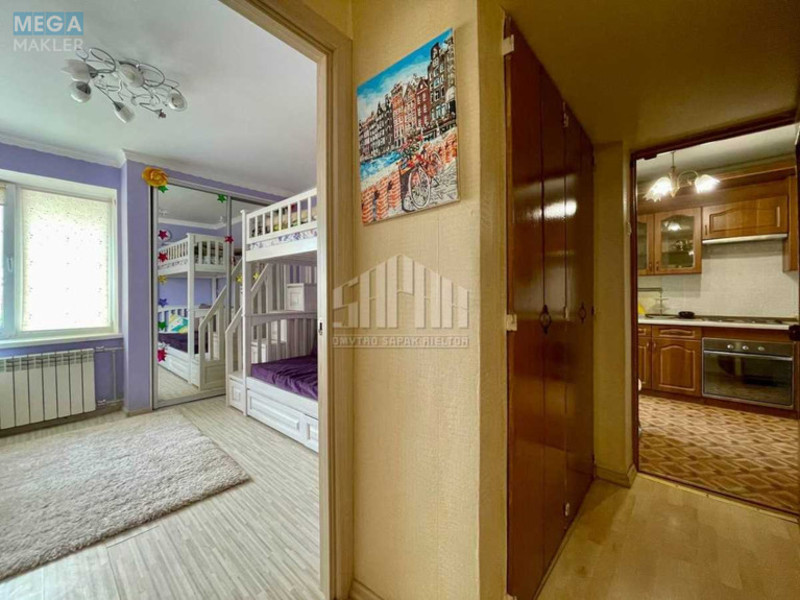 Продаж 2 кімнатної квартири (56,2/32/8,2), 11 пов. 12 пов. будинку, <a class="location-link" href="/kiev/" title="Недвижимость Київ">Київ</a>, <a class="location-link" href="/kiev/goloseevskij/" title="Недвижимость Голосіївський район">Голосіївський р-н</a>, Владимира Антоновича ул., 102 (изображение 10)