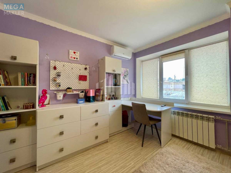 Продаж 2 кімнатної квартири (56,2/32/8,2), 11 пов. 12 пов. будинку, <a class="location-link" href="/kiev/" title="Недвижимость Київ">Київ</a>, <a class="location-link" href="/kiev/goloseevskij/" title="Недвижимость Голосіївський район">Голосіївський р-н</a>, Владимира Антоновича ул., 102 (изображение 11)