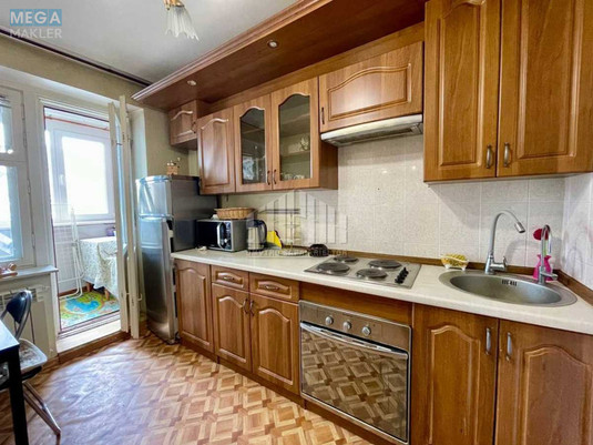 Продаж 2 кімнатної квартири (56,2/32/8,2), 11 пов. 12 пов. будинку, <a class="location-link" href="/kiev/" title="Недвижимость Київ">Київ</a>, <a class="location-link" href="/kiev/goloseevskij/" title="Недвижимость Голосіївський район">Голосіївський р-н</a>, Владимира Антоновича ул., 102 (изображение 19)