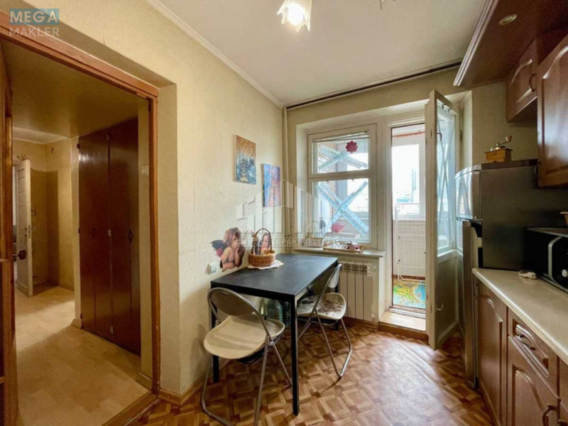 Продаж 2 кімнатної квартири (56,2/32/8,2), 11 пов. 12 пов. будинку, <a class="location-link" href="/kiev/" title="Недвижимость Київ">Київ</a>, <a class="location-link" href="/kiev/goloseevskij/" title="Недвижимость Голосіївський район">Голосіївський р-н</a>, Владимира Антоновича ул., 102 (изображение 20)
