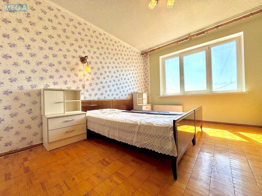 Продаж 3 кімнатної квартири (84/44/9), 16 пов. 16 пов. будинку, <a class="location-link" href="/kiev/" title="Недвижимость Київ">Київ</a>, <a class="location-link" href="/kiev/desnyanskij/" title="Недвижимость Деснянський район">Деснянський р-н</a>, Николая Закревского ул., 35 (изображение 9)
