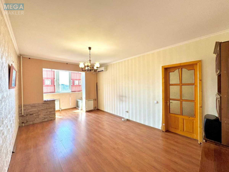 Продаж 3 кімнатної квартири (84/44/9), 16 пов. 16 пов. будинку, <a class="location-link" href="/kiev/" title="Недвижимость Київ">Київ</a>, <a class="location-link" href="/kiev/desnyanskij/" title="Недвижимость Деснянський район">Деснянський р-н</a>, Николая Закревского ул., 35 (изображение 12)