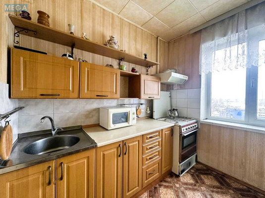 Продаж 3 кімнатної квартири (70/40/8), 6 пов. 9 пов. будинку, <a class="location-link" href="/kiev/" title="Недвижимость Київ">Київ</a>, <a class="location-link" href="/kiev/darnickij/" title="Недвижимость Дарницький район">Дарницький р-н</a>, Здолбунівська вул., 7а (изображение 2)