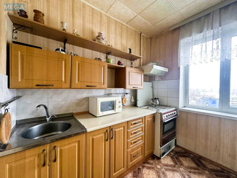 Продаж 3 кімнатної квартири (70/40/8), 6 пов. 9 пов. будинку, <a class="location-link" href="/kiev/" title="Недвижимость Київ">Київ</a>, <a class="location-link" href="/kiev/darnickij/" title="Недвижимость Дарницький район">Дарницький р-н</a>, Здолбунівська вул., 7а (изображение 2)
