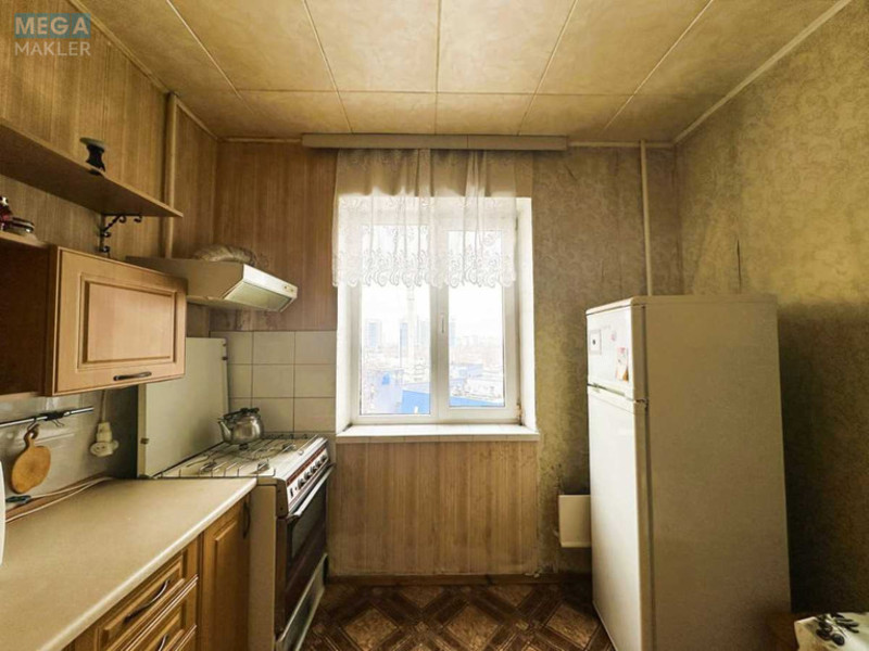 Продаж 3 кімнатної квартири (70/40/8), 6 пов. 9 пов. будинку, <a class="location-link" href="/kiev/" title="Недвижимость Київ">Київ</a>, <a class="location-link" href="/kiev/darnickij/" title="Недвижимость Дарницький район">Дарницький р-н</a>, Здолбунівська вул., 7а (изображение 4)