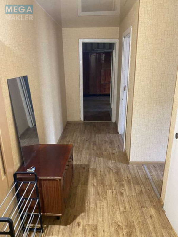 Продаж 3 кімнатної квартири (59,5/40/6,9), 8 пов. 9 пов. будинку, <a class="location-link" href="/kiev/" title="Недвижимость Київ">Київ</a>, <a class="location-link" href="/kiev/svyatoshinskij/" title="Недвижимость Святошинський район">Святошинський р-н</a>, Ромена Роллана бульв., 13в (изображение 4)