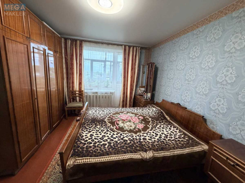 Продаж 4 кімнатної квартири (79,8/52,5/7,4), 4 пов. 4 пов. будинку, <a class="location-link" href="/cibli/" title="Недвижимость Циблі">Циблі</a>, Набережна, 10 (изображение 16)