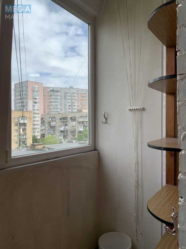 Продаж 1 кімнатної квартири (44,8/24/6,7), 8 пов. 9 пов. будинку, <a class="location-link" href="/kiev/" title="Недвижимость Київ">Київ</a>, <a class="location-link" href="/kiev/darnickij/" title="Недвижимость Дарницький район">Дарницький р-н</a>, Вереснева вул., 12а (изображение 7)