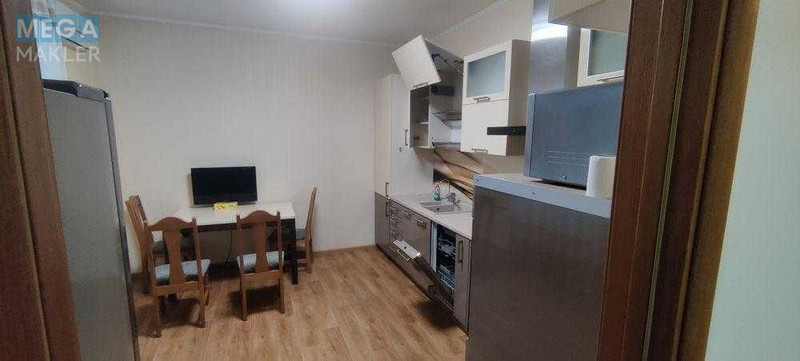 Продаж 2 кімнатної квартири (71,5/?/14,4), 5 пов. 5 пов. будинку, <a class="location-link" href="/kiev/" title="Недвижимость Київ">Київ</a>, <a class="location-link" href="/kiev/dneprovskij/" title="Недвижимость Дніпровський район">Дніпровський р-н</a>, Краківська вул., 7 (изображение 2)