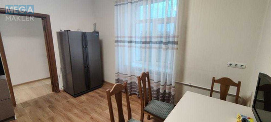 Продаж 2 кімнатної квартири (71,5/?/14,4), 5 пов. 5 пов. будинку, <a class="location-link" href="/kiev/" title="Недвижимость Київ">Київ</a>, <a class="location-link" href="/kiev/dneprovskij/" title="Недвижимость Дніпровський район">Дніпровський р-н</a>, Краківська вул., 7 (изображение 3)