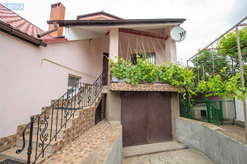 Продаж дома, 1&nbsp; поверх, 200&nbsp;кв.м, 4&nbsp;кімнати, ділянка 6&nbsp;соток, <a class="location-link" href="/odessa/" title="Недвижимость Одеса">Одеса</a>, <a class="location-link" href="/odessa/kievskij/" title="Недвижимость Київський район">Київський р-н</a>, Ромашковая, 76 (изображение 4)