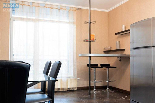 Оренда 2 кімнатної квартири, <a class="location-link" href="/kiev/" title="Недвижимость Київ">Київ</a>, <a class="location-link" href="/kiev/pecherskij/" title="Недвижимость Печерський район">Печерський р-н</a>, Андрія Верхогляда вул., 12 (изображение 14)