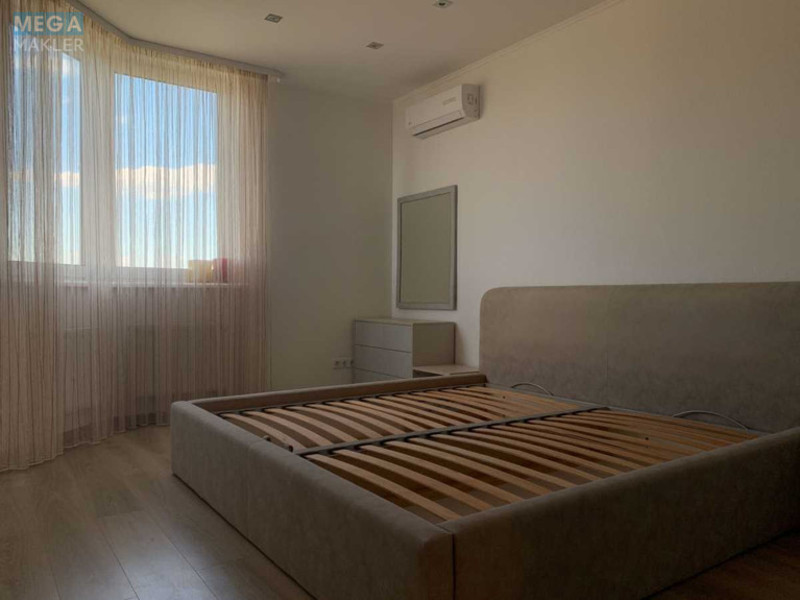 Продаж 3 кімнатної квартири (112/47/25), 16 пов. 17 пов. будинку, <a class="location-link" href="/kiev/" title="Недвижимость Київ">Київ</a>, <a class="location-link" href="/kiev/goloseevskij/" title="Недвижимость Голосіївський район">Голосіївський р-н</a>, Академіка Вільямса вул., 3/7 (изображение 15)
