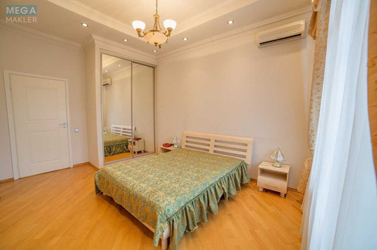 Оренда 2 кімнатної квартири, <a class="location-link" href="/kiev/" title="Недвижимость Київ">Київ</a>, <a class="location-link" href="/kiev/pecherskij/" title="Недвижимость Печерський район">Печерський р-н</a>, Крещатик ул., 21 (изображение 3)