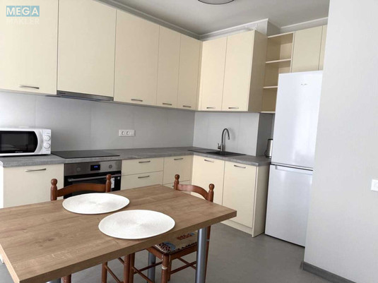 Оренда 1 кімнатної квартири, <a class="location-link" href="/kiev/" title="Недвижимость Київ">Київ</a>, <a class="location-link" href="/kiev/solomenskij/" title="Недвижимость Солом'янський район">Солом'янський р-н</a>, Народного Ополчения ул., 11в (изображение 4)