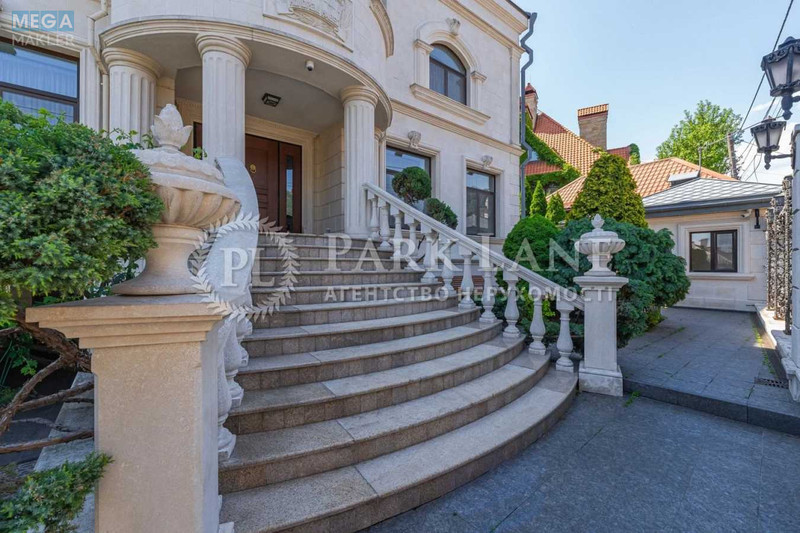 Продаж дома, 2&nbsp;поверху, 1&nbsp;399,70&nbsp;кв.м, 9&nbsp;кімнат, ділянка 10&nbsp;соток, <a class="location-link" href="/kiev/" title="Недвижимость Київ">Київ</a>, <a class="location-link" href="/kiev/pecherskij/" title="Недвижимость Печерський район">Печерський р-н</a>, Дубенська вул., 17 (изображение 2)