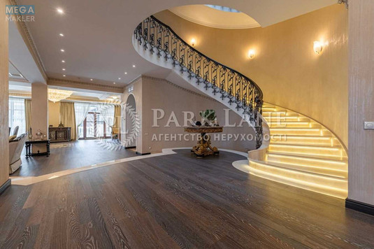 Продаж дома, 2&nbsp;поверху, 1&nbsp;399,70&nbsp;кв.м, 9&nbsp;кімнат, ділянка 10&nbsp;соток, <a class="location-link" href="/kiev/" title="Недвижимость Київ">Київ</a>, <a class="location-link" href="/kiev/pecherskij/" title="Недвижимость Печерський район">Печерський р-н</a>, Дубенська вул., 17 (изображение 4)