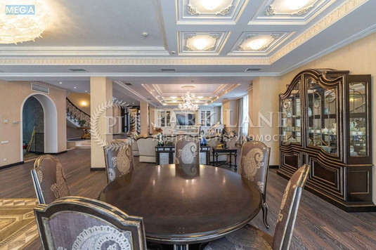 Продаж дома, 2&nbsp;поверху, 1&nbsp;399,70&nbsp;кв.м, 9&nbsp;кімнат, ділянка 10&nbsp;соток, <a class="location-link" href="/kiev/" title="Недвижимость Київ">Київ</a>, <a class="location-link" href="/kiev/pecherskij/" title="Недвижимость Печерський район">Печерський р-н</a>, Дубенська вул., 17 (изображение 10)