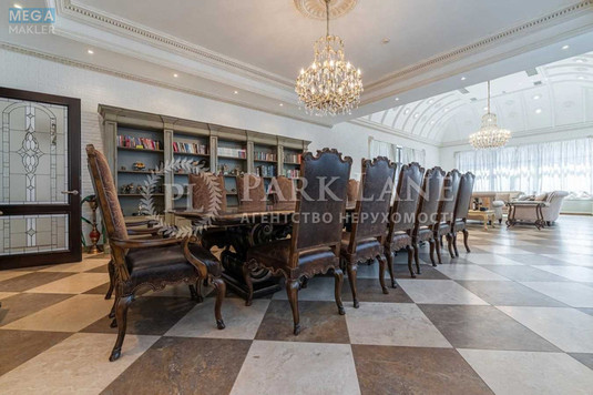 Продаж дома, 2&nbsp;поверху, 1&nbsp;399,70&nbsp;кв.м, 9&nbsp;кімнат, ділянка 10&nbsp;соток, <a class="location-link" href="/kiev/" title="Недвижимость Київ">Київ</a>, <a class="location-link" href="/kiev/pecherskij/" title="Недвижимость Печерський район">Печерський р-н</a>, Дубенська вул., 17 (изображение 11)