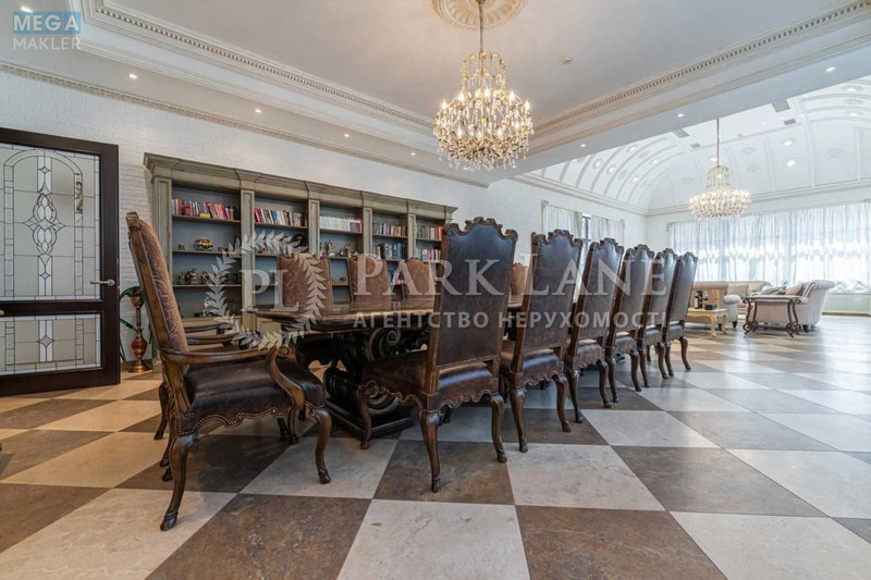 Продаж дома, 2&nbsp;поверху, 1&nbsp;399,70&nbsp;кв.м, 9&nbsp;кімнат, ділянка 10&nbsp;соток, <a class="location-link" href="/kiev/" title="Недвижимость Київ">Київ</a>, <a class="location-link" href="/kiev/pecherskij/" title="Недвижимость Печерський район">Печерський р-н</a>, Дубенська вул., 17 (изображение 11)