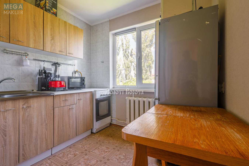 Продаж 1 кімнатної квартири (33/17/6), 5 пов. 5 пов. будинку, <a class="location-link" href="/kiev/" title="Недвижимость Київ">Київ</a>, <a class="location-link" href="/kiev/solomenskij/" title="Недвижимость Солом'янський район">Солом'янський р-н</a>, Академіка Стражеска вул., 3 (изображение 5)