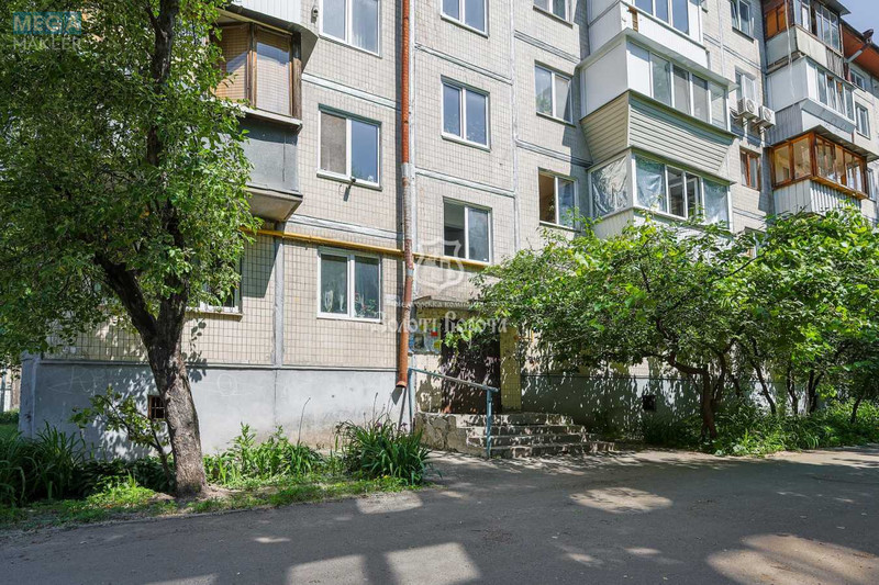 Продаж 1 кімнатної квартири (33/17/6), 5 пов. 5 пов. будинку, <a class="location-link" href="/kiev/" title="Недвижимость Київ">Київ</a>, <a class="location-link" href="/kiev/solomenskij/" title="Недвижимость Солом'янський район">Солом'янський р-н</a>, Академіка Стражеска вул., 3 (изображение 10)