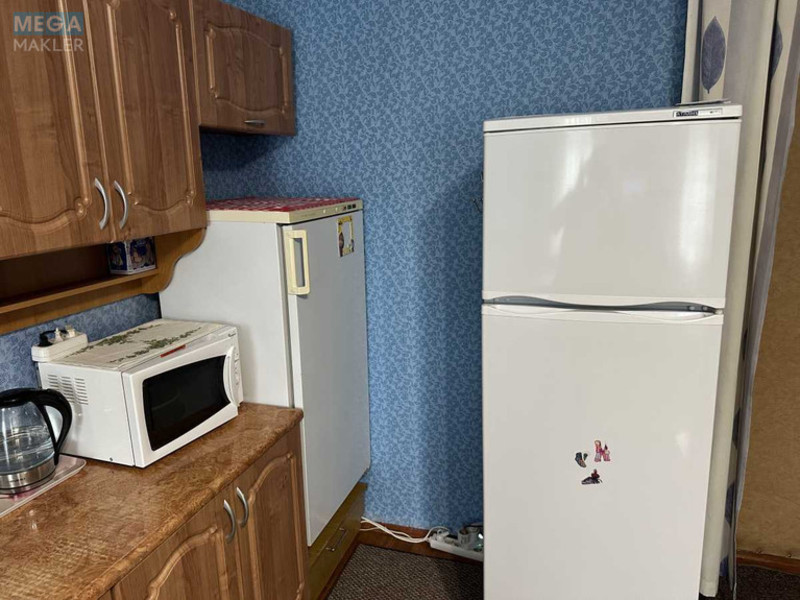 Продаж 2 кімнатної квартири (58/?/?), 3 пов. 4 пов. будинку, <a class="location-link" href="/kiev/" title="Недвижимость Київ">Київ</a>, <a class="location-link" href="/kiev/shevchenkovskij/" title="Недвижимость Шевченківський район">Шевченківський р-н</a>, Кирпоноса вул., 12 (изображение 6)