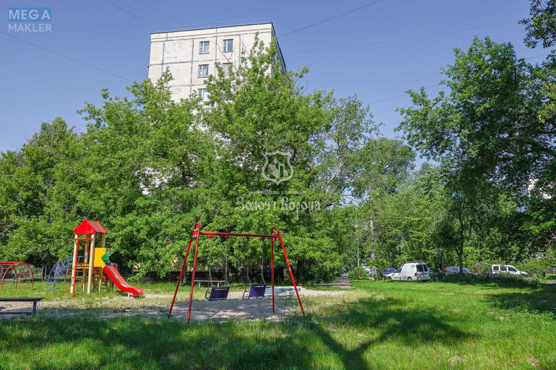 Продаж 3 кімнатної квартири (71/46/6,5), 2 пов. 9 пов. будинку, <a class="location-link" href="/kiev/" title="Недвижимость Київ">Київ</a>, <a class="location-link" href="/kiev/svyatoshinskij/" title="Недвижимость Святошинський район">Святошинський р-н</a>, Академіка Корольова просп., 12г (изображение 18)