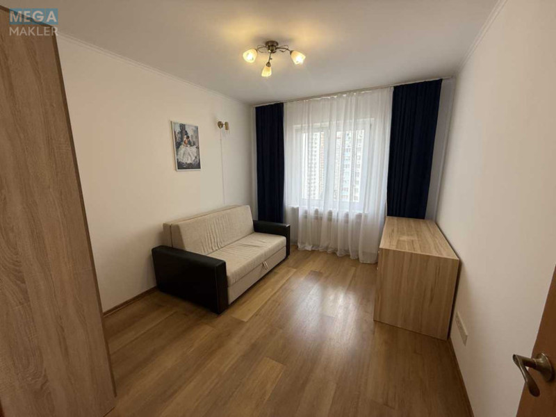Оренда 3 кімнатної квартири, <a class="location-link" href="/kiev/" title="Недвижимость Київ">Київ</a>, <a class="location-link" href="/kiev/darnickij/" title="Недвижимость Дарницький район">Дарницький р-н</a>, Елизаветы Чавдар ул., 6 (изображение 18)
